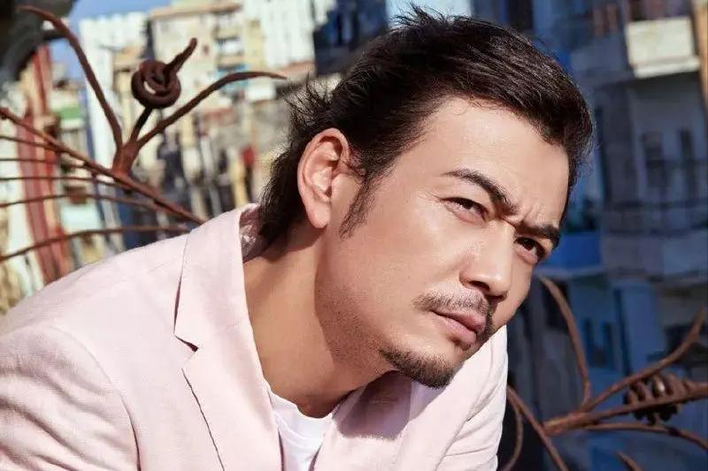 无法从最新,无法从最新，逆流而上者的困境与挑战